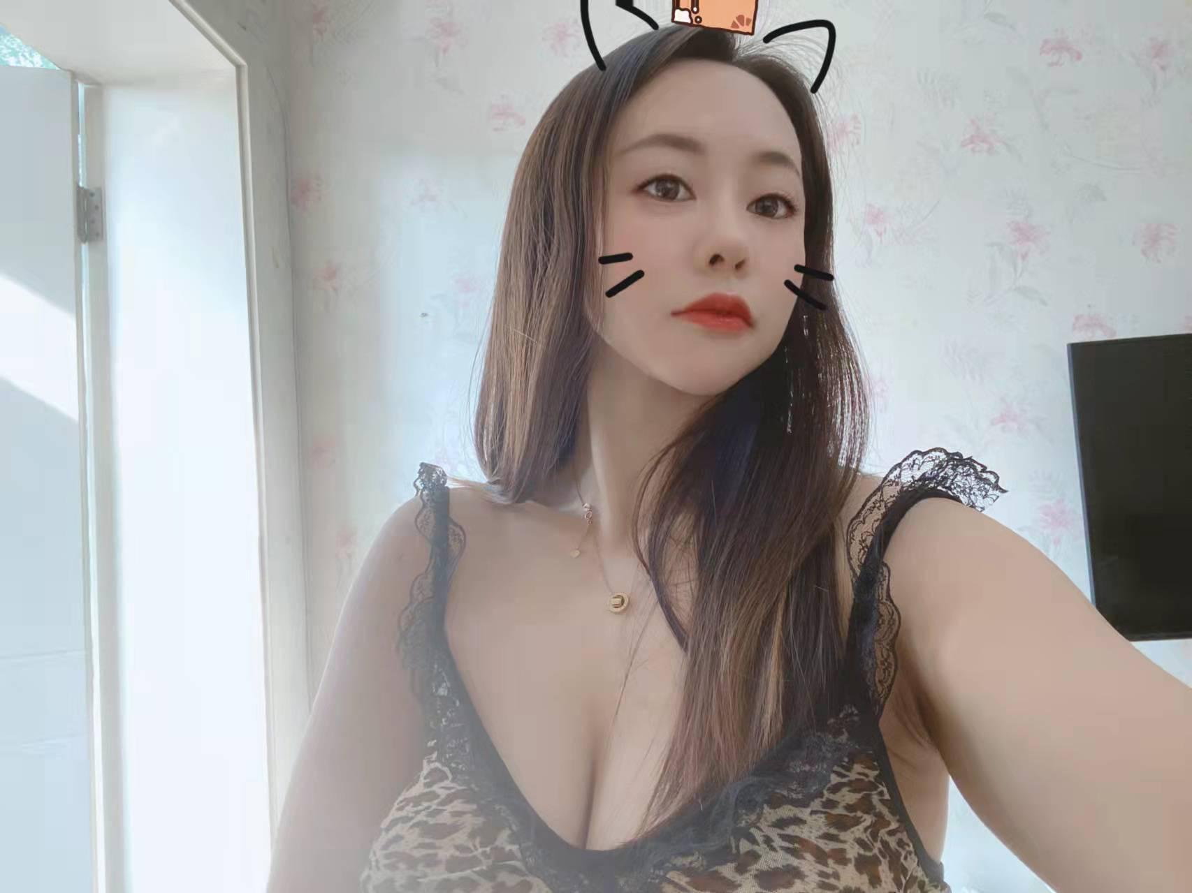 南京新人性感妹子